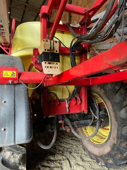 Prodáme tažený postřikovač KVERNELAND - 5