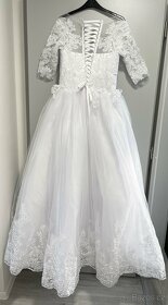 Svatební šaty s krajkou - 5