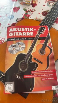 Akustická kytara Messiah - 5