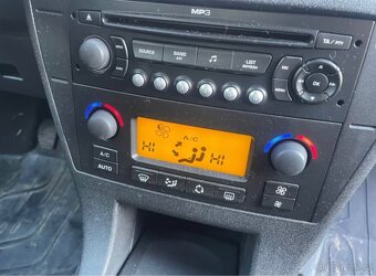CITROEN C4 1.4 BENZIN - 5