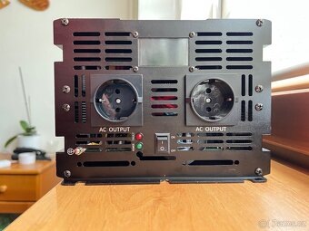 Měnič 48V DC / 230V AC GreenCell - 5