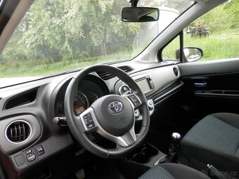 Toyota Yaris 1.0VVT-i Klima, Kamera, Nové v ČR - 5