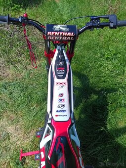 GasGas txt300 Adam Raga Special 2012 s3 - 5