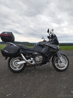 Honda XL1000 V Varadero - 5
