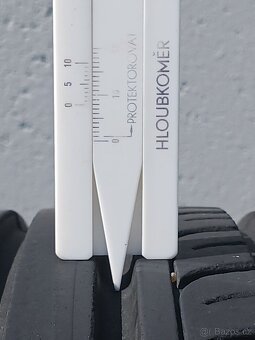 Pěkné letní pneu Hankook 235/55/18 vzorek 8mm - 5