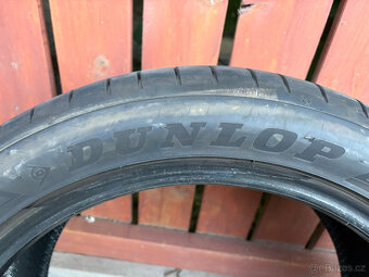 Letní Dunlop 235/45 R18 - 5