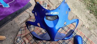 Suzuki SV650S Přední kapotáž vč. zrcátek a plexištítu SLEVA - 5