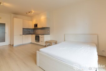 Prodej bytu 1+kk 32 m², Hlučkova, Praha 9 - Letňany - 5