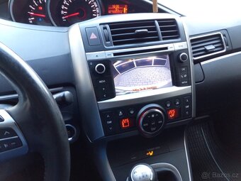 Toyota Verso facelift D.4-D - 5
