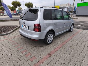 VW Touran 2.0 TDI 103 kW - 5