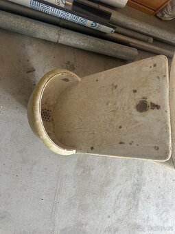 Litinová vana a umývadlo - 5