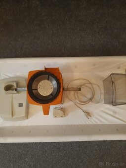 ODŠTAVNOVAČ  ZN.  ZELMER  220  V. - 5