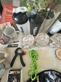 Mix věcí, sport, do kuchyně, na párty… - 5