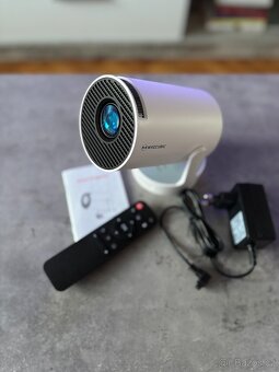 Projektor PRO 4K Android 11 bílý - 5