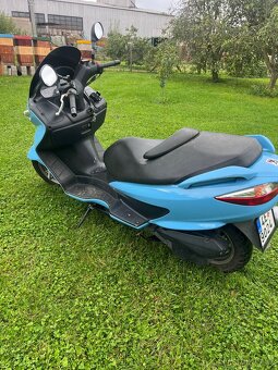 Suzuki Burgman 200 - 5