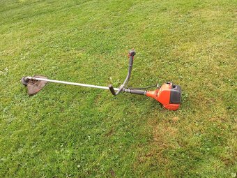 Křovinořez Oleo Mac 726T - 5