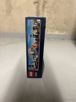 LEGO Creator Detective's Office 10246 - 5