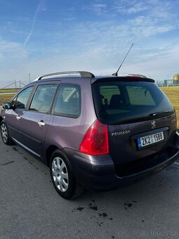 Peugeot 307 (7 míst) - 5
