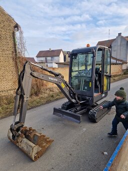PRODÁM MINIBAGR VOLVO EC18D R.V 2018 - 5