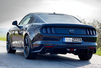 Ford Mustang 5.0L V8 GT - 5