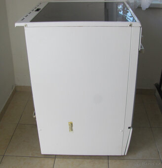 SKLOKERAMICKÝ SPORÁK BOSCH - 60CM - GRIL - 5