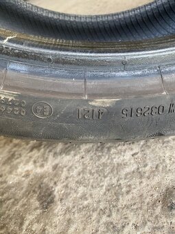 Letní pneu 235/40 R19 - 5