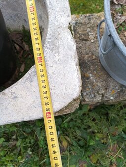 Betonové koryto, betonový květináč - 5