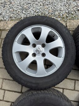 Kola Peugeot 4x 108 - 5