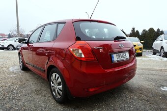 Kia Ceed 1,4 16V 66 kW 2010 HATCHBACK - 5