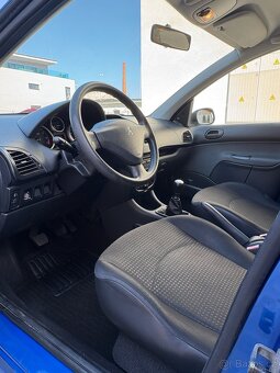 Peugeot 206+ 1.1.i benzín - 5