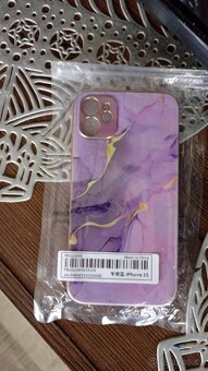 Prodám iPhone 11 - 5