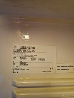 Prosklená lednice Liebherr - 5
