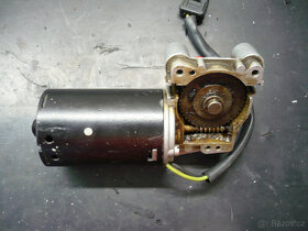 Mercedes W123 elektrický motůrek, motor - 5