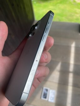Nový iPhone 16 Pro 128GB - 5