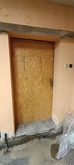 Prodám zateplená garážová vrata a dveře. - 5