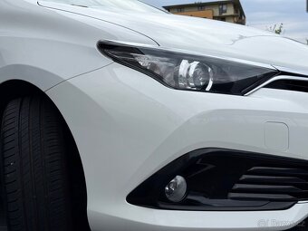 Toyota Auris Hybrid combi / 2016 - 5