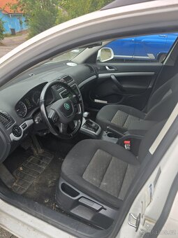 Octavia 1.6 tdi 77kw DSG - 5