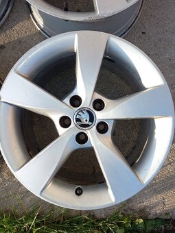 Originál alu kola skoda rapid r16 - 5