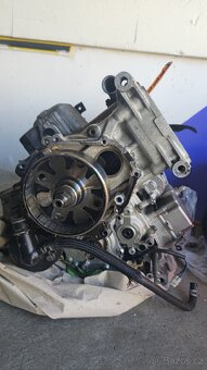 Motor Suzuki GSX-R 1000 L2 - 5