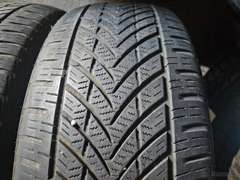 235/55R17 103 W XL Tracmax - 5