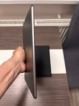 iPad 8. generace (A2270) 32 GB Wi-Fi – s klávesnicí, perem a - 5