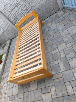 Prodám dřevěnou postel 90cm x 200cm - 5