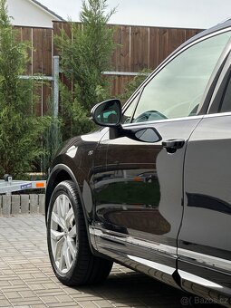 VW TOUAREG R-line, 159 tis. km, serviska, WEBASTO, DYNAUDIO - 5