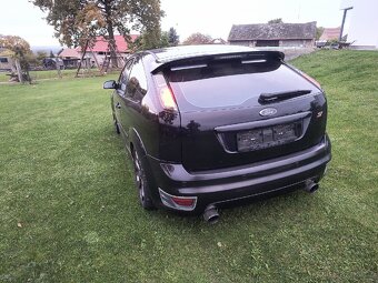 Ford Focus ST - 5