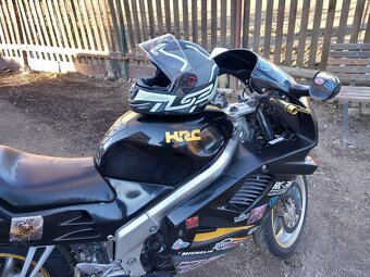 HONDA VFR750 - 5