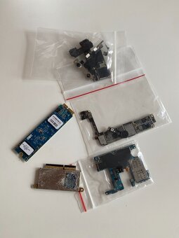 Díly na iPhone + AirPods - iPhone 4 - iPhone 3G – komplet - 5