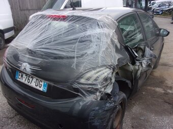 Peugeot 208 1,2 VTI - 5