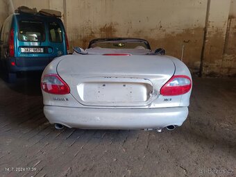 Jaguar XK8,dovoz US,procleno, rok 2000 - 5
