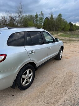 Hyundai Santa Fe 2.2 CRDi, 2007 – spolehlivé auto ve výborné - 5