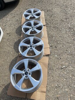 Audi Rotor 5x112 R19 - 5